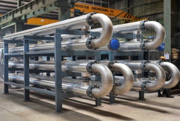 Heavy duty steel cage pallet used for warehouse storage and transportation